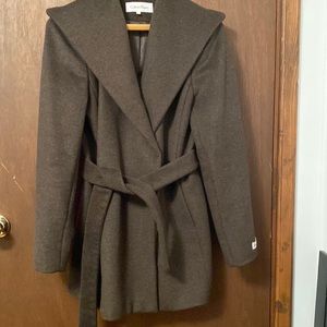 Womens Calvin Klein wool coat, mid thigh length, Petite six 6, Fully lined